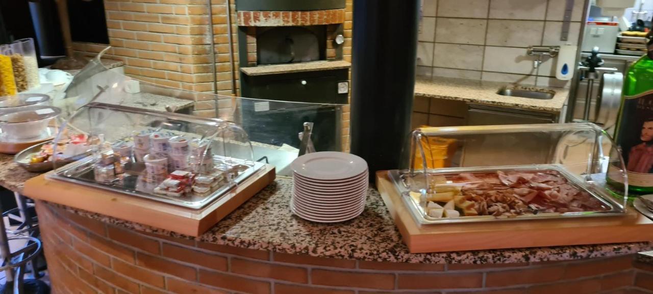 & Restaurant Sternen Koeniz Bei Bern 3* Koniz